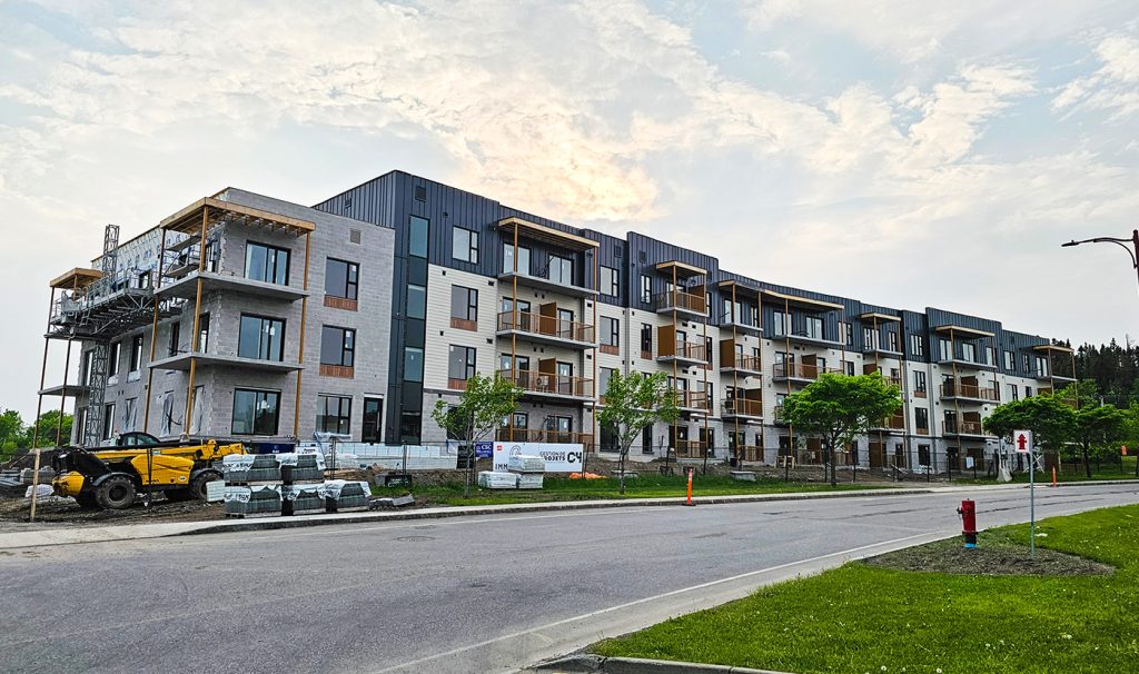 Pose de blocs architecturaux Complexe Fraser RDL
