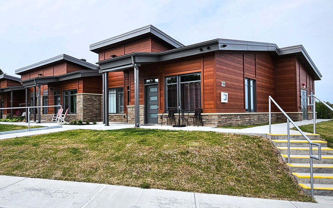 Pose de pierres Hans logements Rimouski