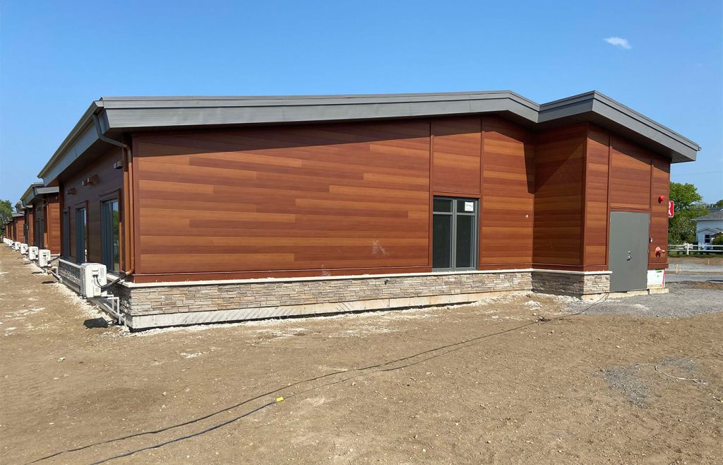 Pose de pierres Hans logements Rimouski